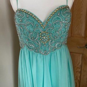 Ladies' Aqua Blue Gown SZ 13/14